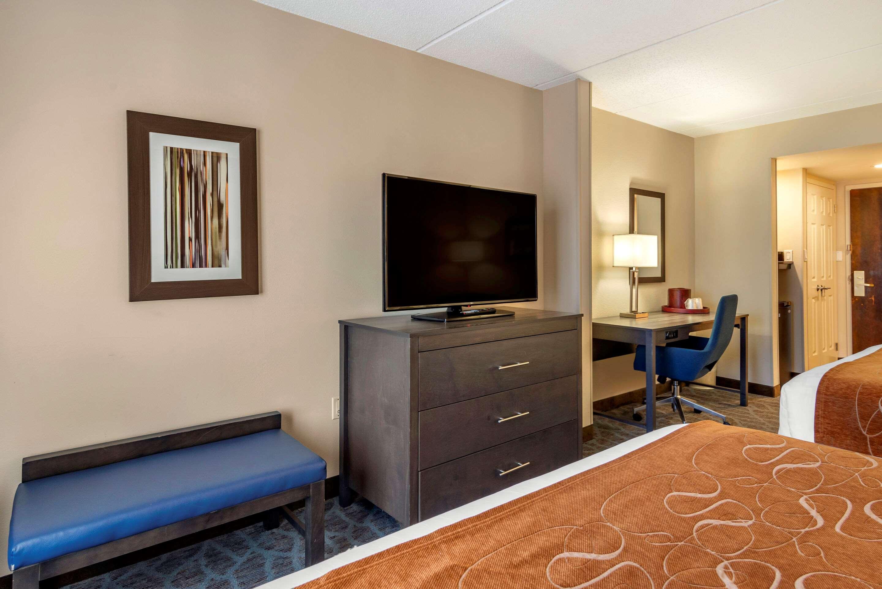 Comfort Suites Alpharetta - Roswell - Atlanta Area Exterior photo